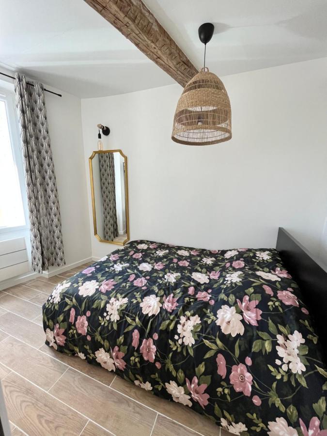 Superbe Appartement Au Coeur Du Mourillon Refais A Neuf Proche Des Plage Toulon Luaran gambar