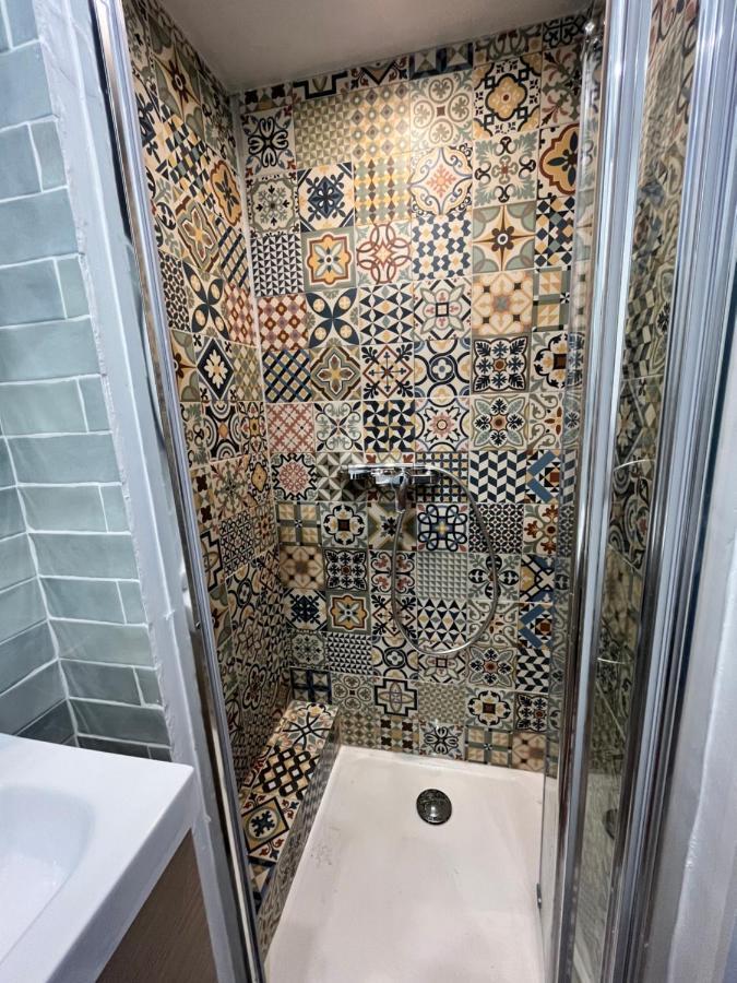 Superbe Appartement Au Coeur Du Mourillon Refais A Neuf Proche Des Plage Toulon Luaran gambar