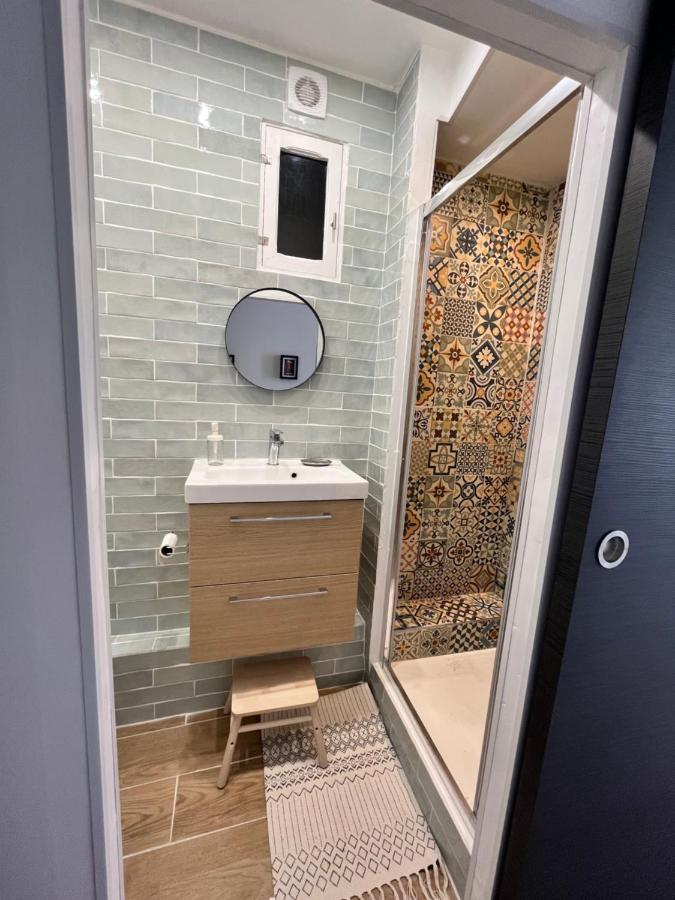 Superbe Appartement Au Coeur Du Mourillon Refais A Neuf Proche Des Plage Toulon Luaran gambar